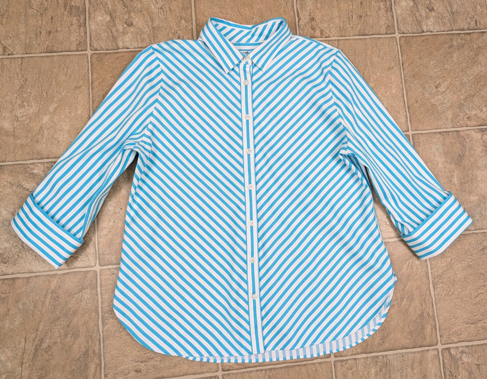 Chico's sz 1 US sz 10 Shirt blue & white diagonal stripes ls stretchy top 3094